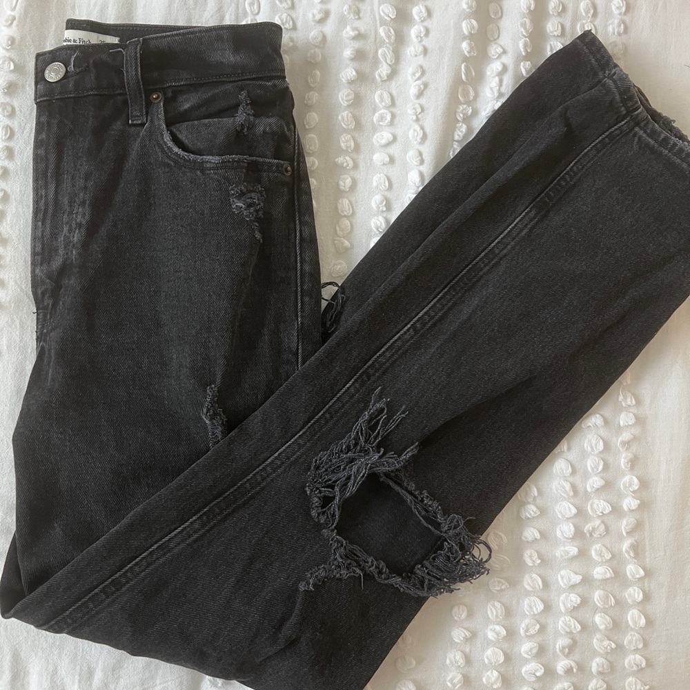 Women's Black Distressed Jeans